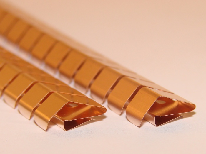 bi directional clip on Series